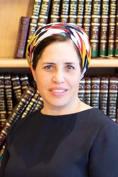 Online Learning: My Heart is in the East: The History and Method of Sephardic Halakha with Rabbanit Shira Marli Mirvis